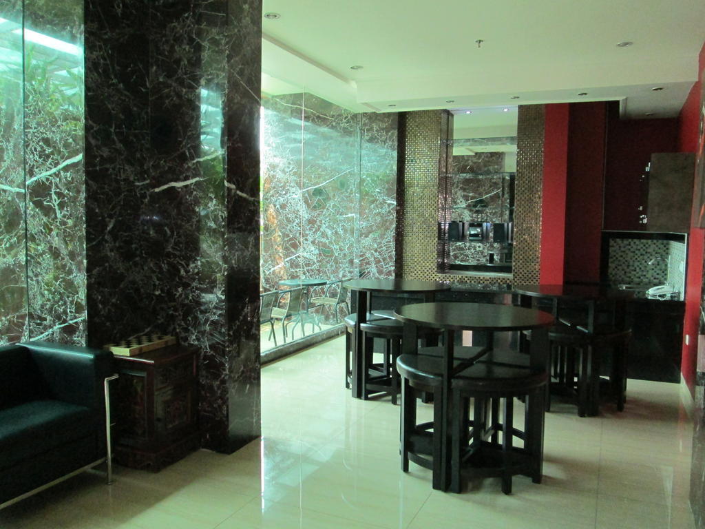 Kyo Serviced Apartment Jakarta Cilandak  Exterior foto